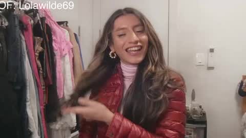 Lolita Wildes Back  online show from December 5, 7:21 am