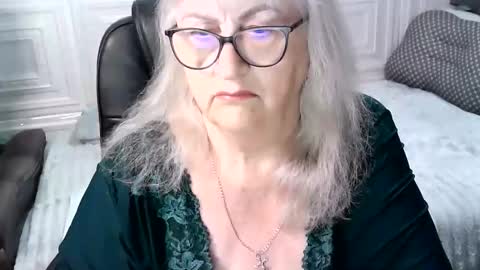 LolkaAlyss online show from June 4, 3:56 am