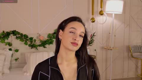 Lolly online show from February 22, 9:46 am