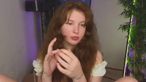 Mona online show from September 20, 2:31 pm