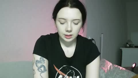 Lilly online show from December 5, 2:26 pm