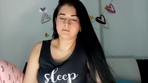 estehfania online show from July 21, 9:28 pm