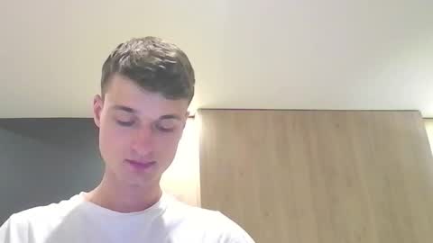 london_tomy online show from September 25, 2:18 am