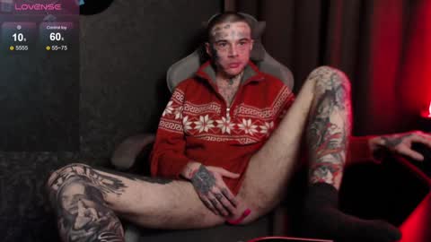 Snapshot of lone1ycrystal chatting on January 26, 12:43 pm Chris online show from January 26, 12:43 pm