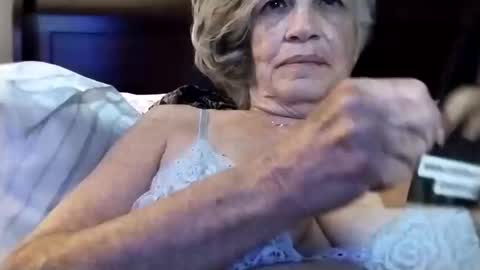 lonelylana1955 online show from October 15, 11:59 pm