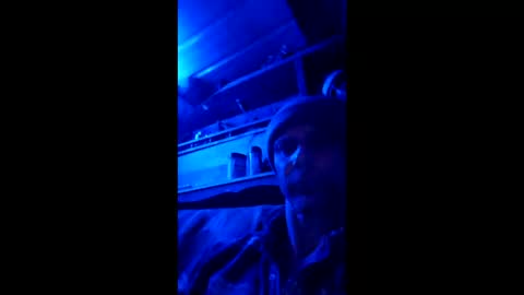 longdonglouie47 online show from March 4, 9:50 am