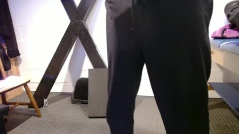 Snapshot of longleanguy9 chatting on January 21, 9:04 pm longleanguy online show from January 21, 9:04 pm