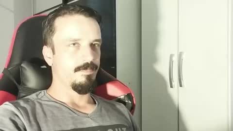 Lucas online show from January 1, 3:46 pm