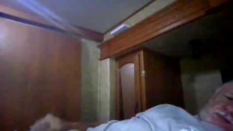 Snapshot of lookingagain181 chatting on September 11, 11:33 am lookingagain181 online show from September 11, 11:33 am