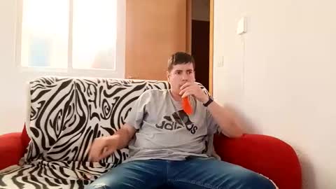 loonersex online show from May 5, 11:16 am