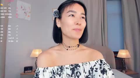 Lora control 2 min for every new Fan Club subscriber online show from October 29, 7:10 am