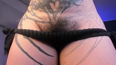L A U R E L online show from August 2, 5:53 am