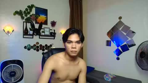 lord_hotasian online show from January 15, 2:09 am