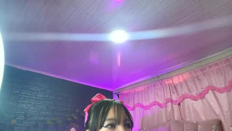 Loren online show from February 24, 9:52 pm