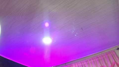 Loren online show from March 7, 9:17 pm