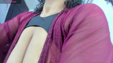 Snapshot of lorena_parlove chatting on October 22, 7:37 pm Lorena Parlove online show from October 22, 7:37 pm