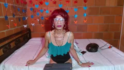 Snapshot of lorenacapelli chatting on October 3, 11:29 am Lorena Capelli online show from October 3, 11:29 am