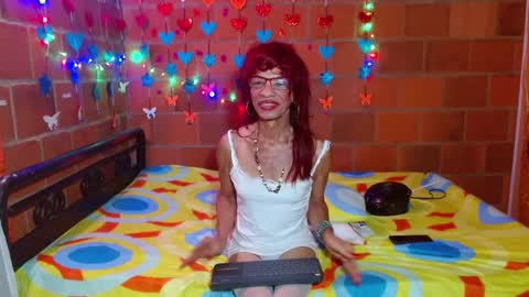 Snapshot of lorenacapelli chatting on February 27, 10:22 am Lorena Capelli online show from February 27, 10:22 am