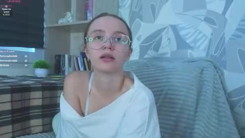 lorettedarsi online show from July 3, 3:33 am