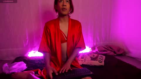 LorettMatthew online show from March 5, 3:40 am