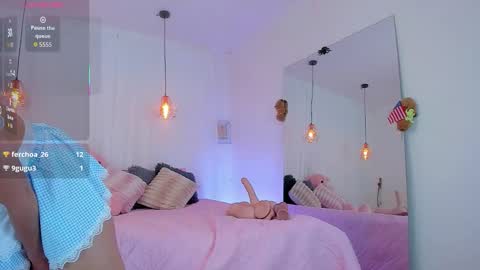 Lori Evans online show from November 5, 2:57 am