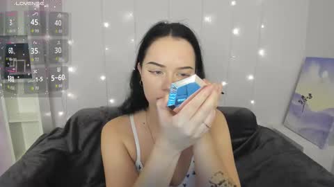 Lori online show from November 29, 3:03 am