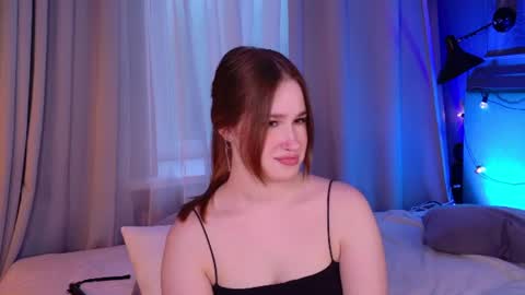 Lori online show from June 12, 6:51 pm