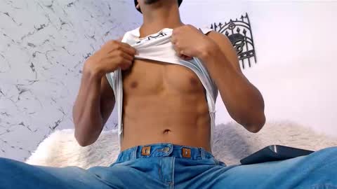 Lorian Vikel  online show from October 12, 8:54 pm