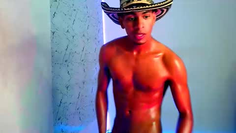 Lorian Vikel  online show from September 30, 11:15 pm