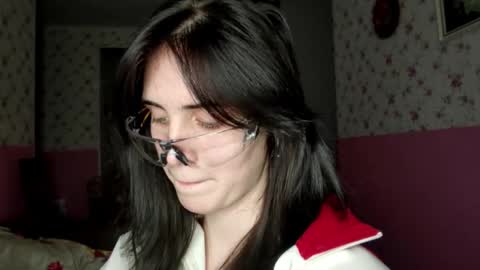 Kira online show from November 21, 3:43 pm