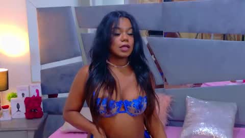 lorraine_johnson online show from May 29, 7:12 pm