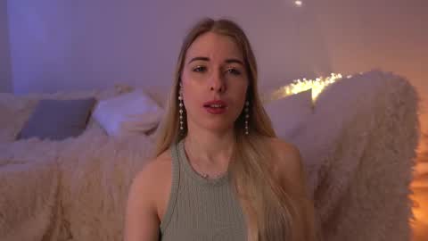 Lorrie online show from March 15, 11:13 am