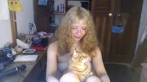 nefisa nef online show from September 29, 9:03 pm