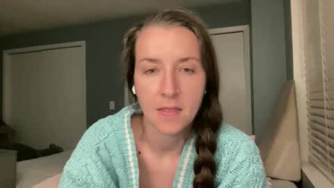 lothlori online show from March 24, 12:16 am