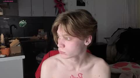 louie_evans online show from March 30, 7:25 pm