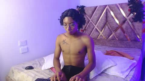 Snapshot of louis_hardstar chatting on January 2, 5:07 pm Louis Valdz online show from January 2, 5:07 pm