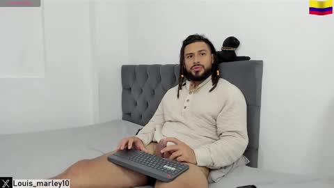 louis_marley_ online show from June 5, 6:52 am