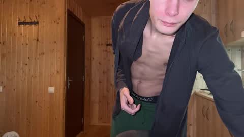 Mark online show from February 9, 7:34 am