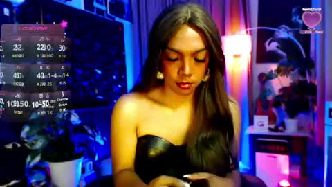 Louisa online show from June 23, 3:25 am