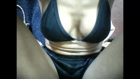 lovaelisa online show from December 4, 6:18 pm