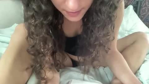 lovecatiexoxo online show from May 5, 7:19 pm