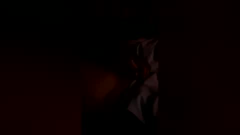 lovehurts282828 online show from April 6, 6:58 am