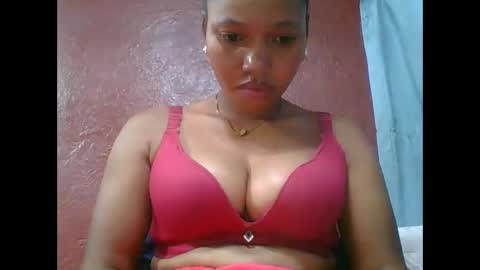 loveinlife750427 online show from January 11, 7:25 am