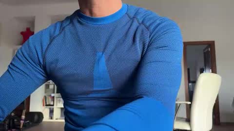 Loveisperfect online show from December 14, 8:09 am