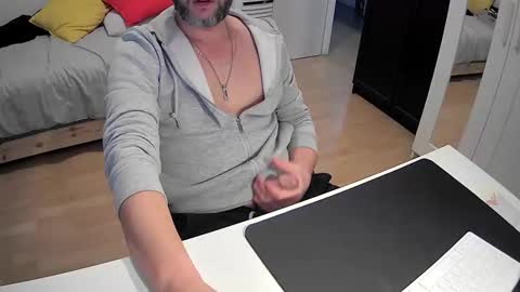 Jules online show from October 29, 8:38 am