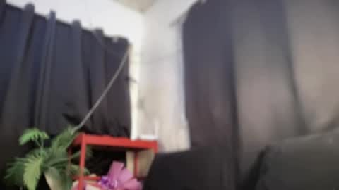 lovely_cittie18 online show from March 8, 2:15 am