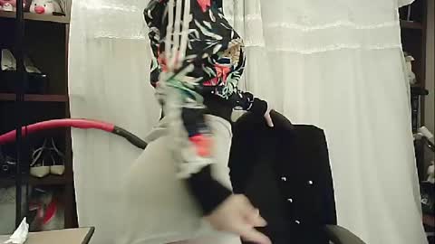 DANA KIM online show from January 10, 3:48 pm