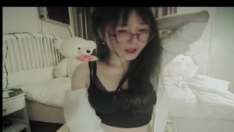 DANA KIM online show from March 24, 3:51 pm