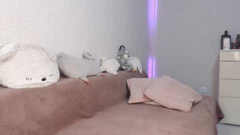 Snapshot of lovely_hayley chatting on October 18, 10:25 pm Lovely Hayley online show from October 18, 10:25 pm