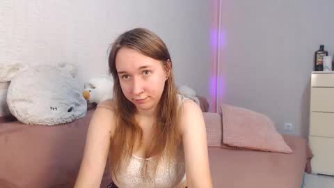 Snapshot of lovely_hayley chatting on September 17, 10:24 pm Lovely Hayley online show from September 17, 10:24 pm